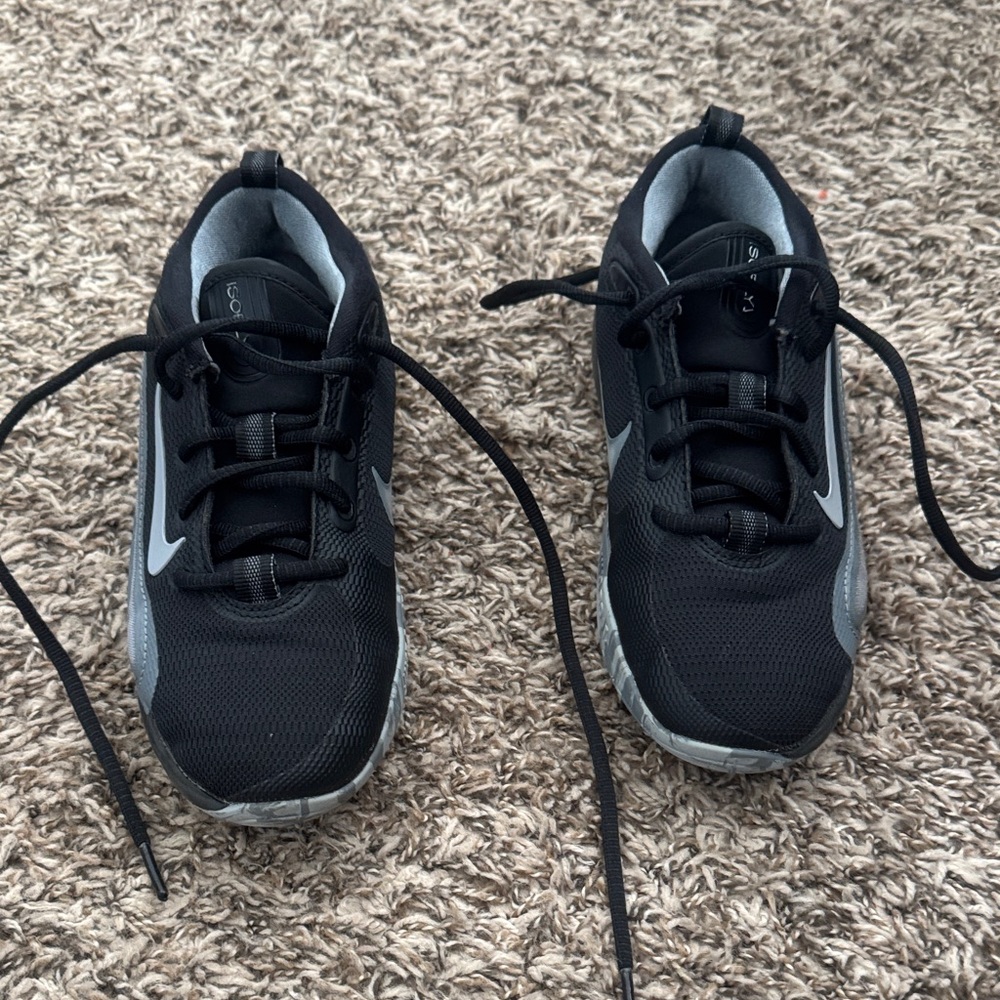 Nike Kids Black and Gray Sneakers